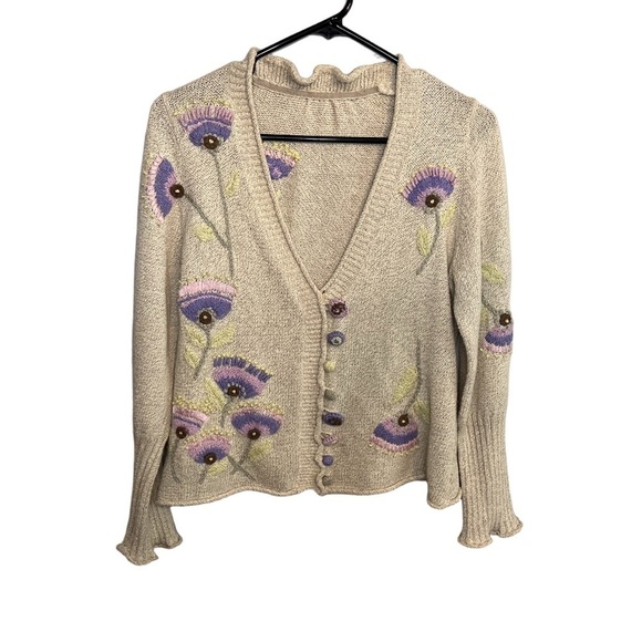Sweaters - Vintage Beige Embroidered Floral Cardigan